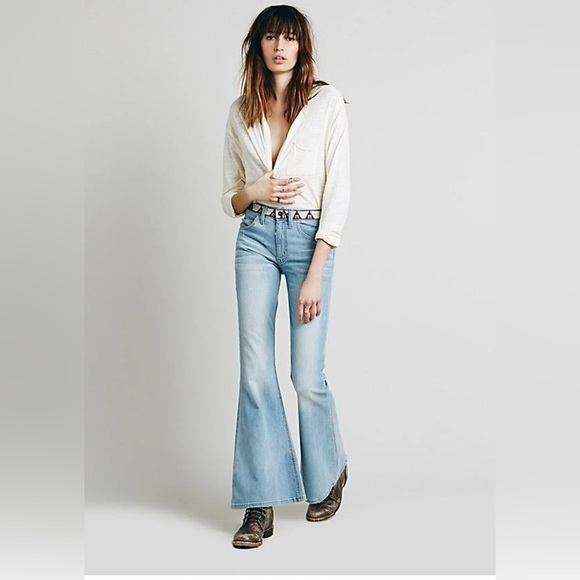Free People Denim - Free People Bell Bottom Flare Embroidered Waist Jeans. Size 25.